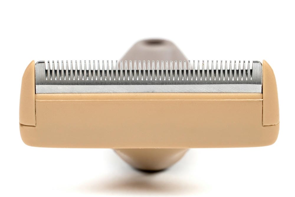 Deshedder – Medium & Large Grooming Tool for Pets - Image 3